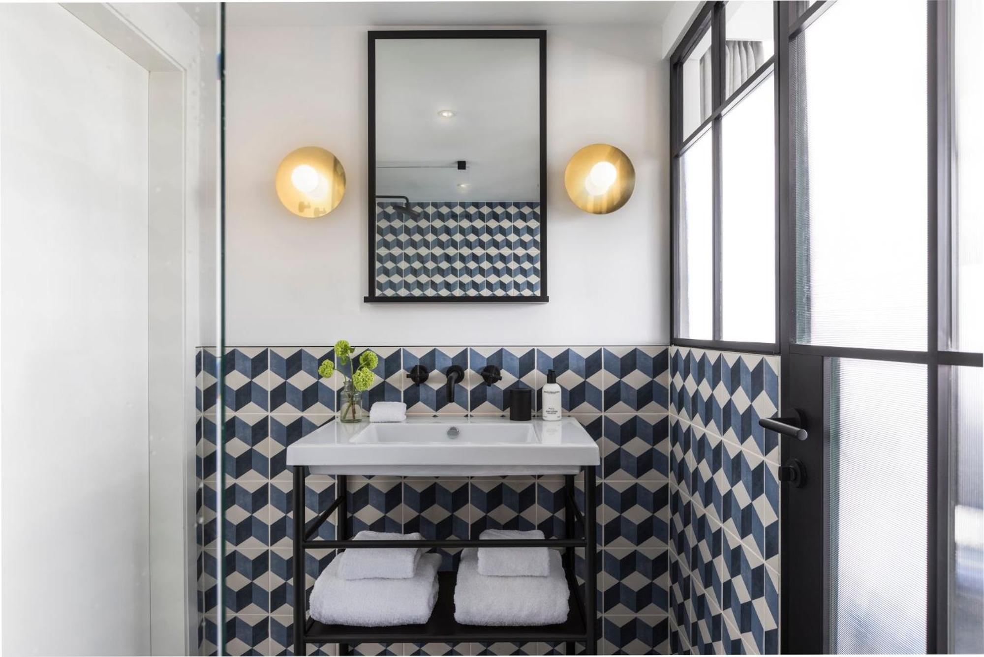 Kimpton De Witt Amsterdam, An Ihg Hotel Esterno foto Bathroom at the Hotel